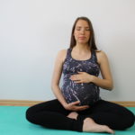 Kreuzbeiniger_Sitz_Schwangeren-Yoga